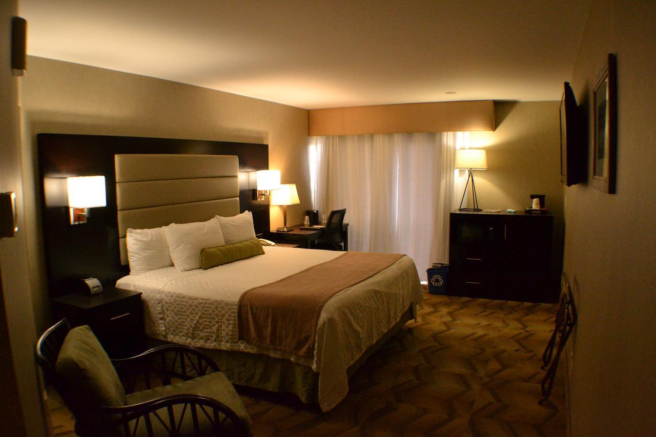 Best Western Plus Silverdale Beach Hotel מראה חיצוני תמונה